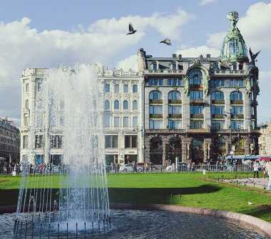 Загадки времени: достопримечательности Санкт-Петербурга, сохраняющие дух прошлого